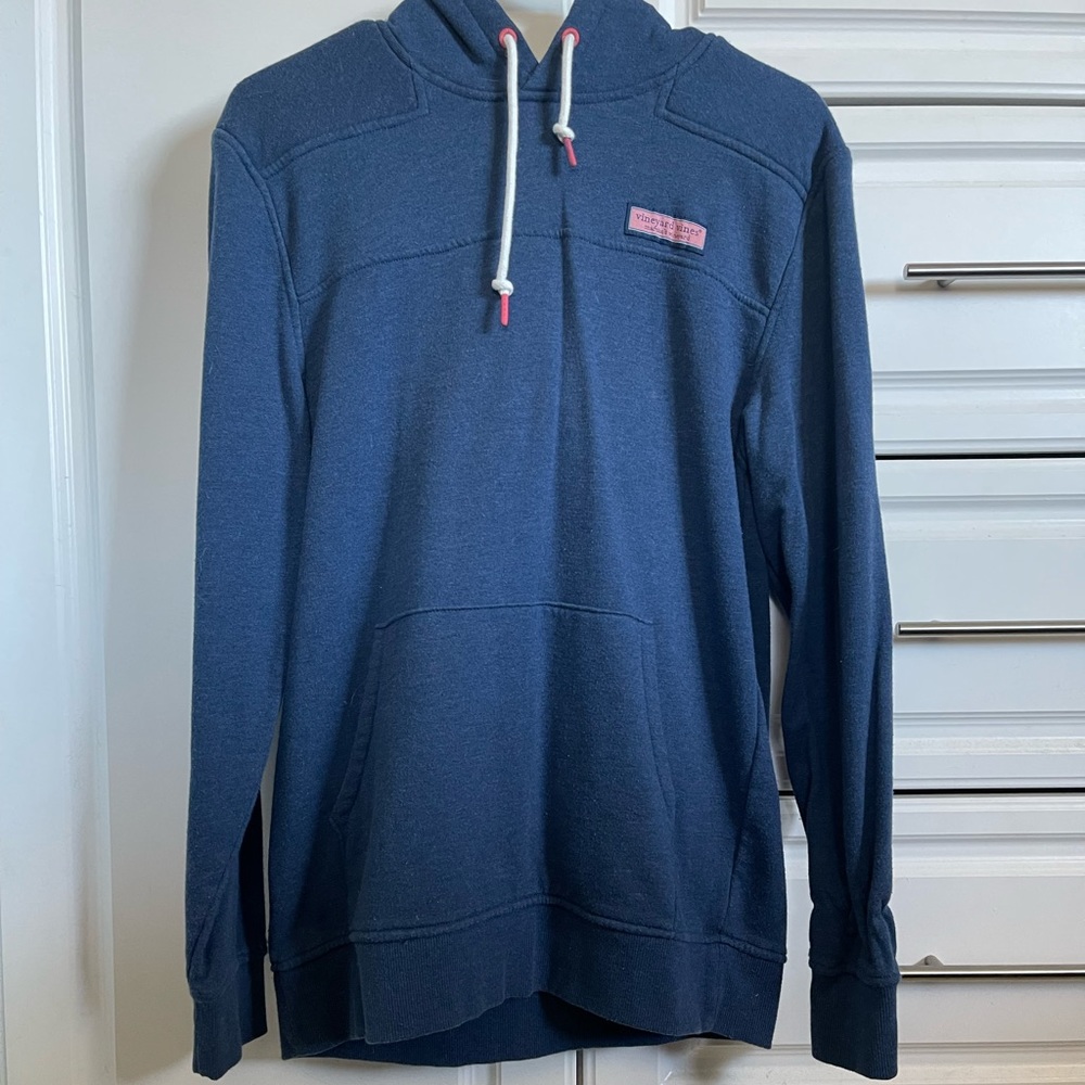 Vineyard vines hoodie